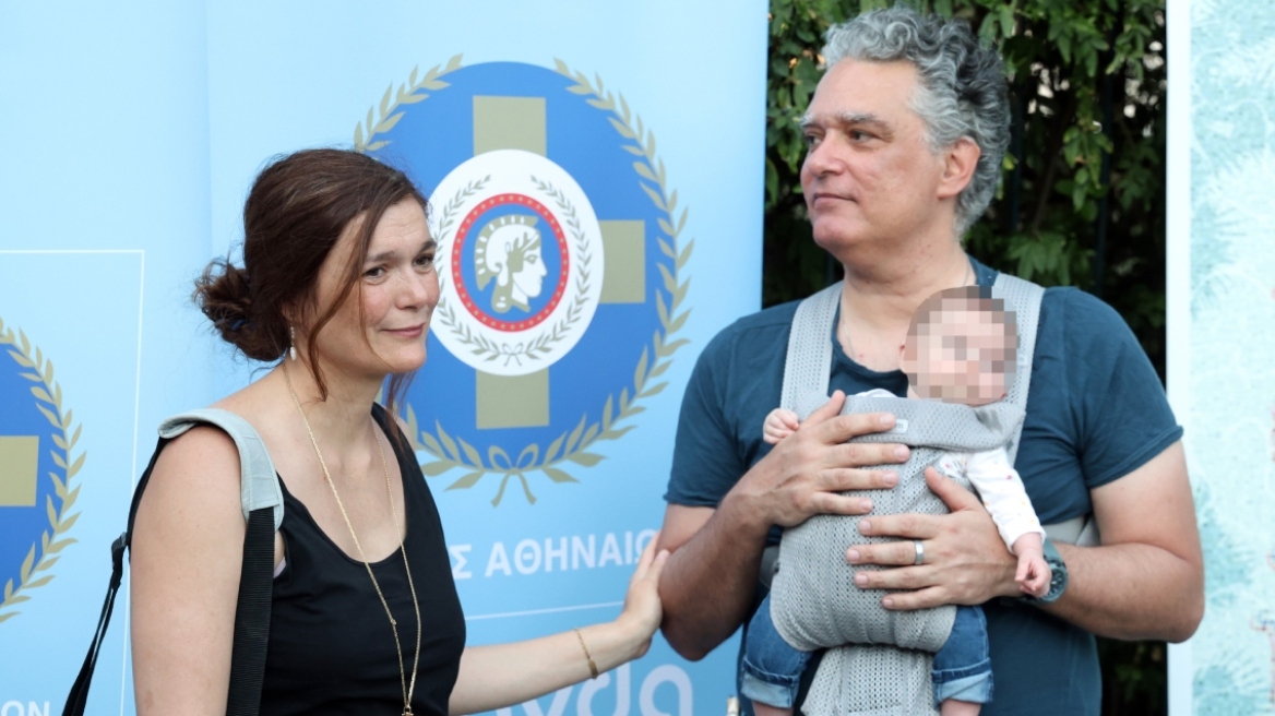 Αλεξάνδρα Αϊδίνη: Η πρώτη δημόσια εμφάνιση με τον σύντροφό της και τη νεογέννητη κόρη τους