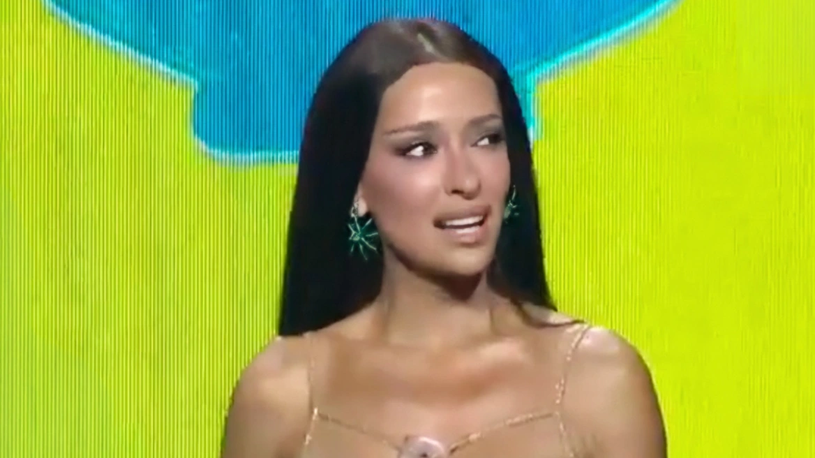 Συγκινημένη η Ελένη Φουρέιρα στα Mad VMA: «Κάνατε το όνειρο της μικρής Ελένης πραγματικότητα» Συγκινημένη η Ελένη Φουρέιρα στα Mad VMA: «Κάνατε το όνειρο της μικρής Ελένης πραγματικότητα»