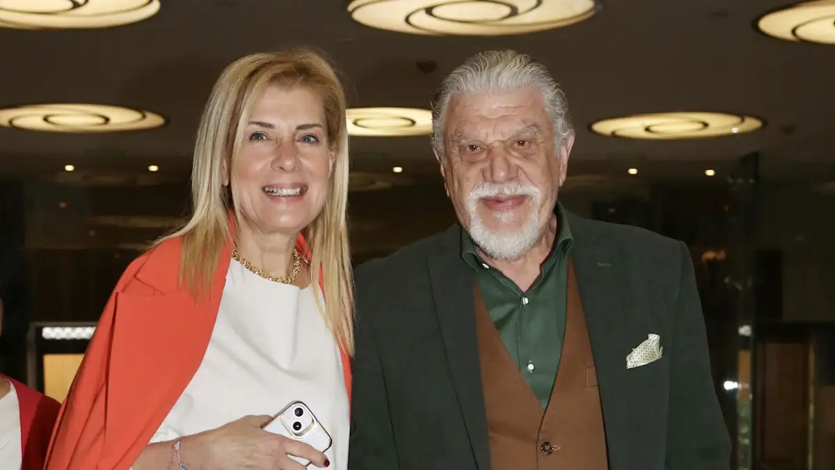 Γιάννης Βούρος: Αποκάλυψε γιατί παντρεύτηκε ξανά τη Λένα Κώνστα – «Ζυγίσαμε τα υπέρ και τα κατά»