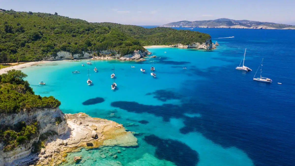 Οι 10 καλύτερες παραλίες της Ευρώπης για το 2026 – Πέντε ελληνικοί προορισμοί σε Ιόνιο και Κρήτη
