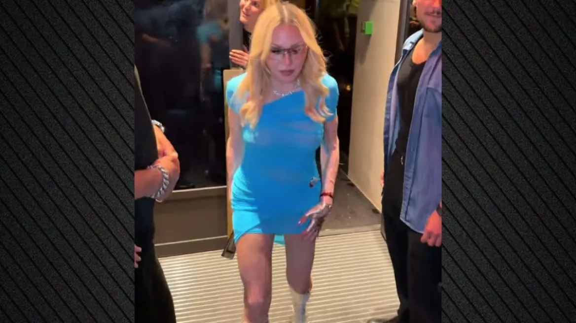 Η Madonna στο Παρίσι με τολμηρή εμφάνιση που συζητήθηκε έντονα
