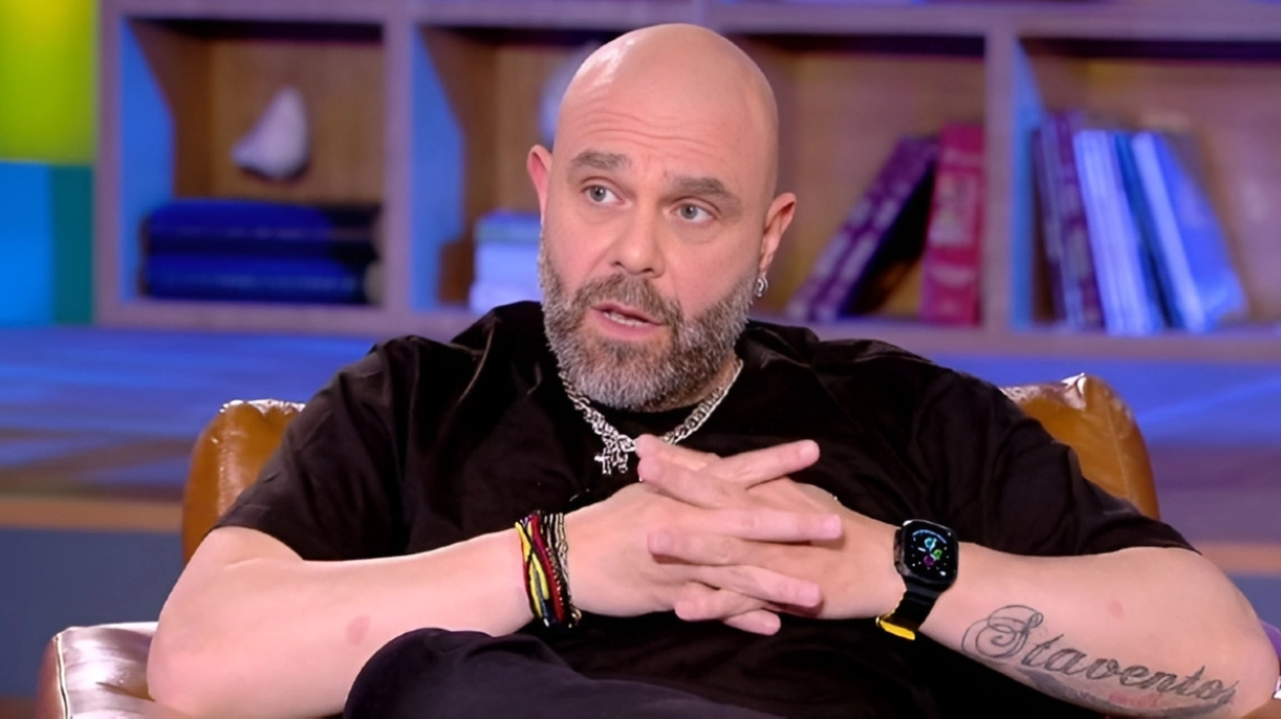 Μιχάλης Κουινέλης: «Έχω δουλέψει σε γραφείο κηδειών» – Η άγνωστη εμπειρία από τα νεανικά του χρόνια