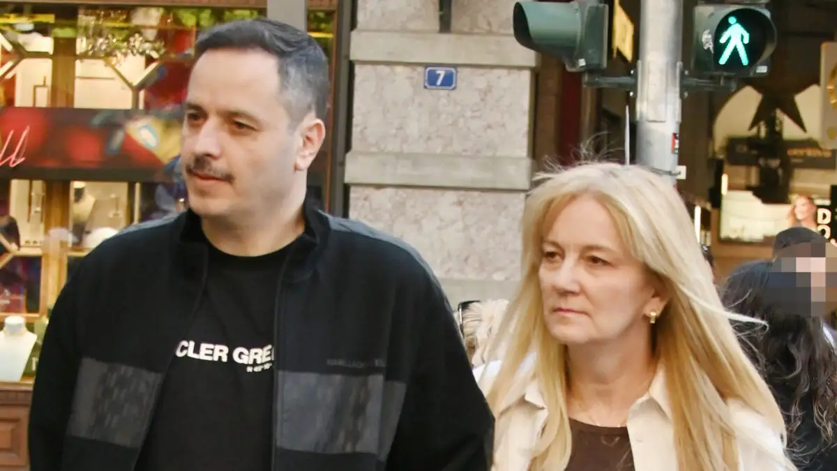Αλέξανδρος Τσουβέλας και Εύα Καρύδη: Προειδοποιούν για προσφυγή στη δικαιοσύνη λόγω σεξιστικών σχολίων Αλέξανδρος Τσουβέλας και Εύα Καρύδη: Προειδοποιούν για προσφυγή στη δικαιοσύνη λόγω σεξιστικών σχολίων