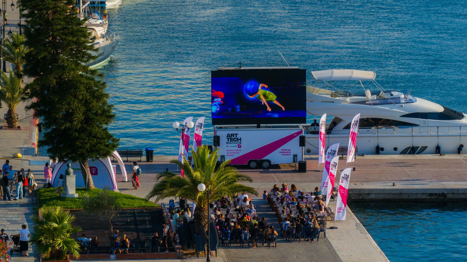 COSMOTE TELEKOM ART/ TECH - The Roadshow: Ψυχαγωγία, τέχνη και τεχνολογία για όλους σε 16 πόλεις και νησιά της Ελλάδας COSMOTE TELEKOM ART/ TECH - The Roadshow: Ψυχαγωγία, τέχνη και τεχνολογία για όλους σε 16 πόλεις και νησιά της Ελλάδας