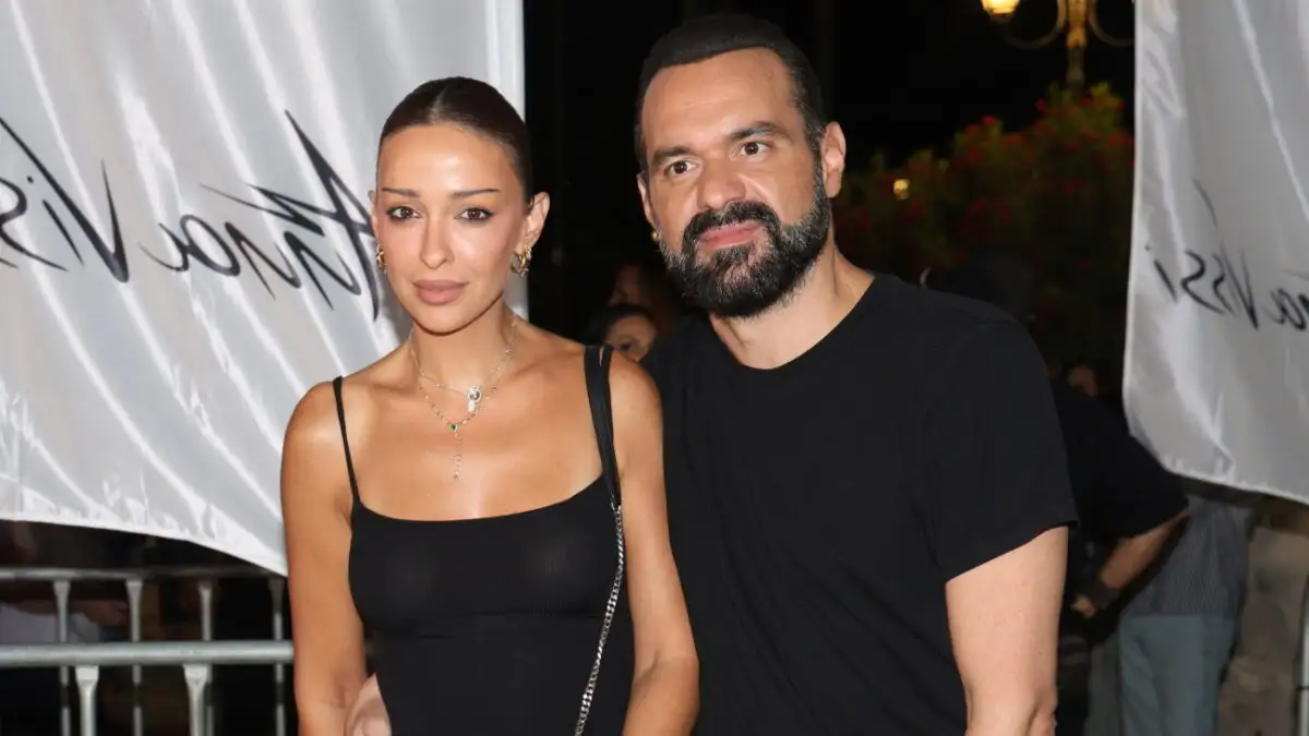 Γιώργος Αρσενάκος: Στηρίζει δημόσια την Ελένη Φουρέιρα μετά την εξομολόγησή της για το bullying Γιώργος Αρσενάκος: Στηρίζει δημόσια την Ελένη Φουρέιρα μετά την εξομολόγησή της για το bullying