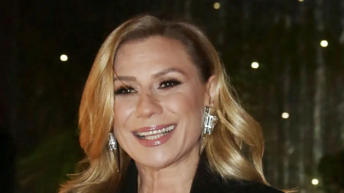 Η Κατερίνα Καραβάτου έκανε τη δική της «δημοσκόπηση» για την ομοιότητά της με τον Χάαλαντ – «Έχω μπλέξει»