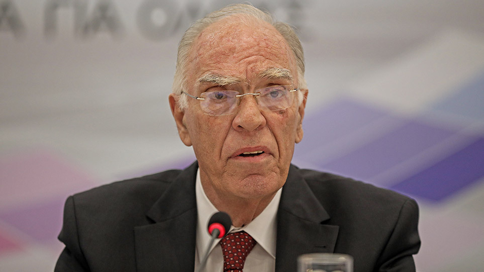 Πέθανε ο Βασίλης Λεβέντης σε ηλικία 75 ετών