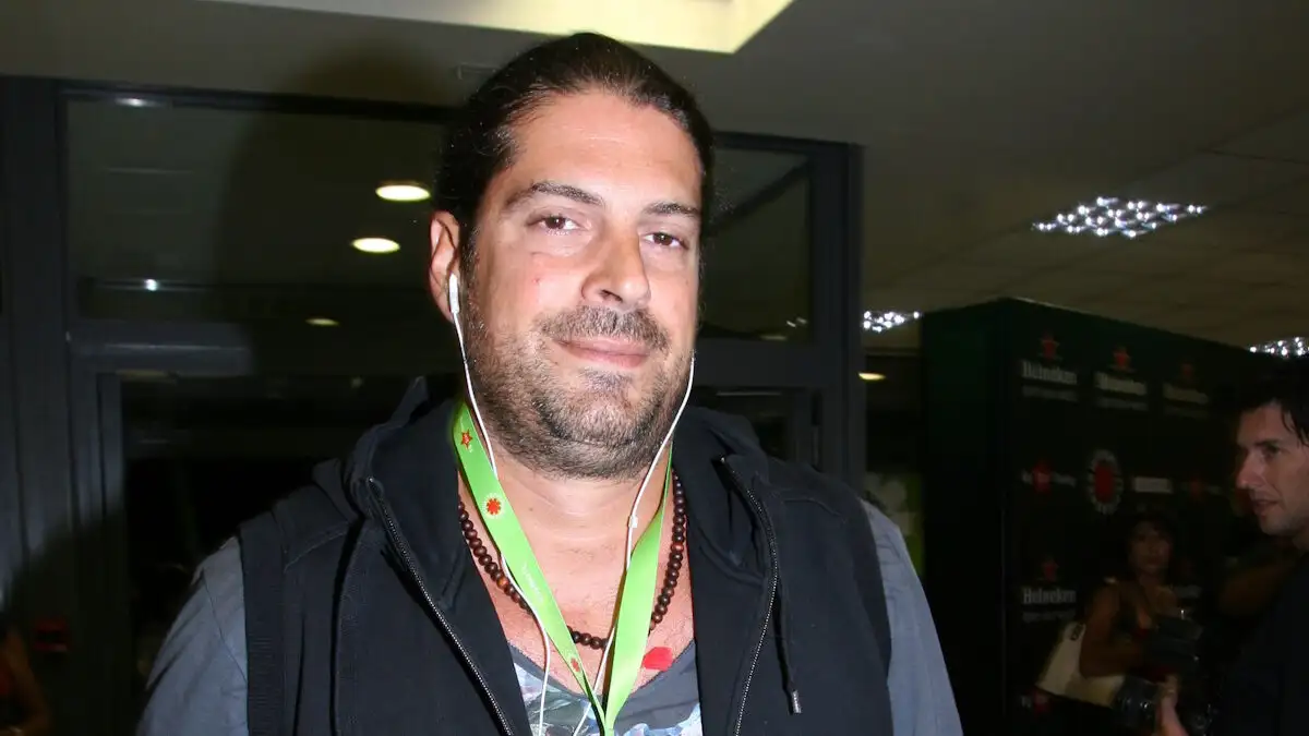 Λορέντζο Καριέρε: Οι συγκινητικές φωτογραφίες από τα αδέλφια του – Βαρύ το πένθος για την Έλενα Κατραβά Λορέντζο Καριέρε: Οι συγκινητικές φωτογραφίες από τα αδέλφια του – Βαρύ το πένθος για την Έλενα Κατραβά