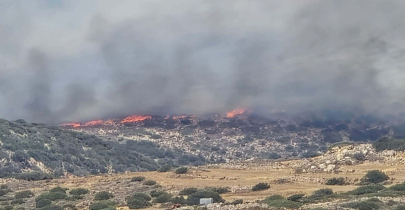 Τραγωδία στο Ρέθυμνο: Δύο πυροσβέστες έχασαν τη ζωή τους εν ώρα κατάσβεσης μεγάλης φωτιάς Τραγωδία στο Ρέθυμνο: Δύο πυροσβέστες έχασαν τη ζωή τους εν ώρα κατάσβεσης μεγάλης φωτιάς