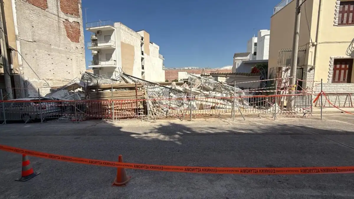 Πετράλωνα: Προκαταρκτική εξέταση για την κατάρρευση της πολυκατοικίας – Ελεύθεροι οι πέντε συλληφθέντες