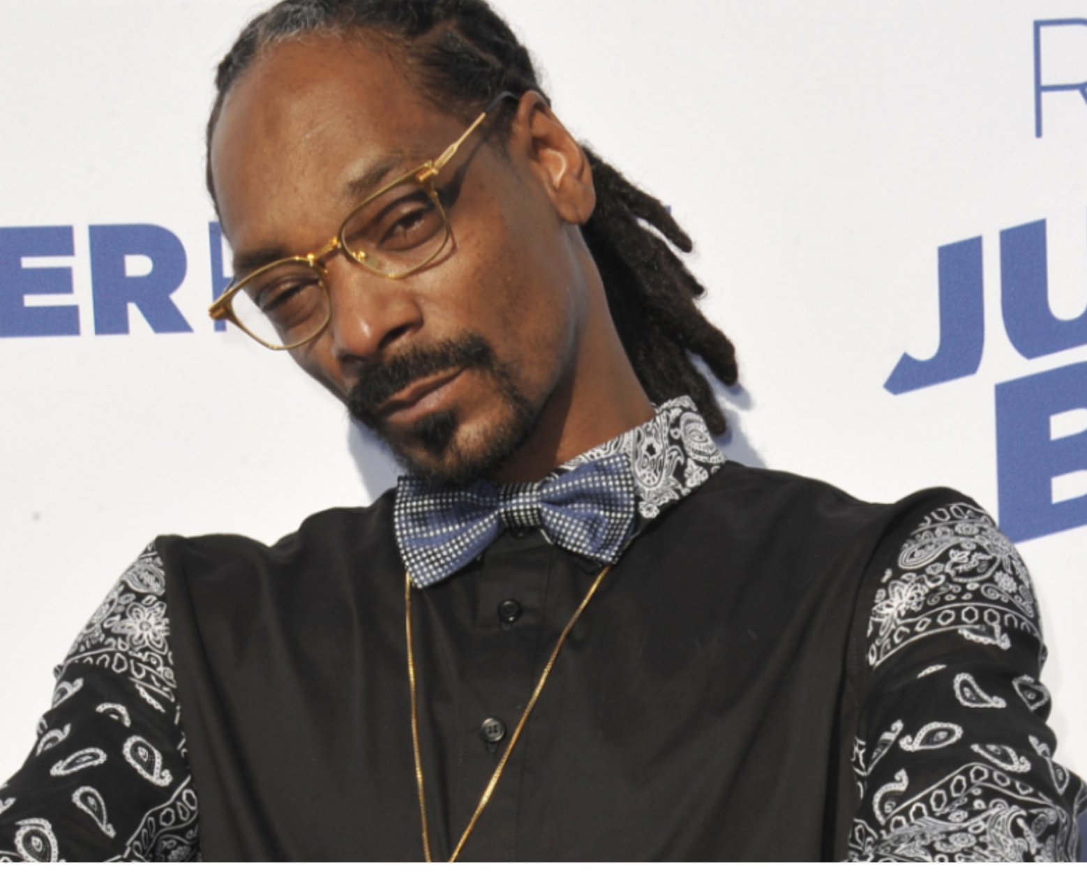 Snoop Dogg: Η ζωή του γίνεται ταινία – Η βιογραφία του αναμένεται στις κινηματογραφικές αίθουσες το 2027