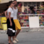 Τζάστιν και Χέιλι Μπίμπερ: Ρομαντική βόλτα στις Σπέτσες κατά τη διάρκεια των διακοπών τους στην Ελλάδα