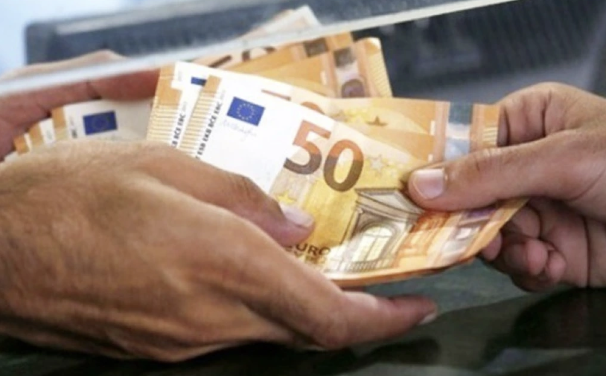 Πληρωμές έως τις 31 Ιουλίου: Ποια επιδόματα και συντάξεις καταβάλλονται στους δικαιούχους