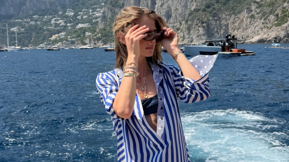 Αμαλία Κωστοπούλου: Ρομαντική απόδραση στο Κάπρι – Οι φωτογραφίες από τη βόλτα με σκάφος
