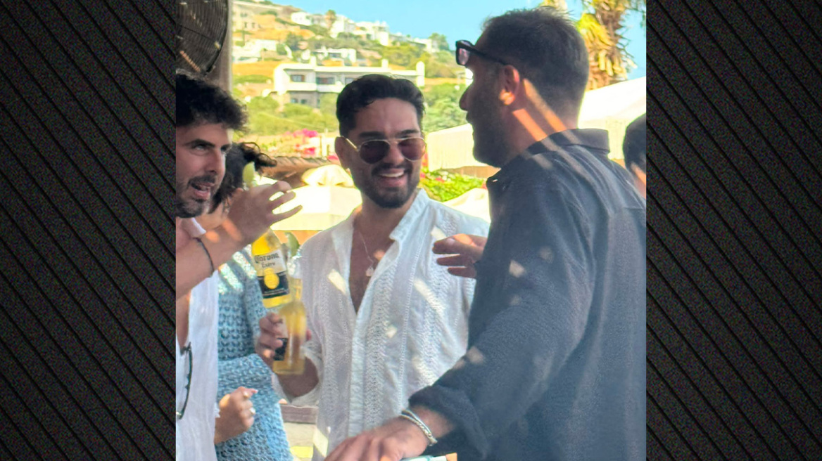 Χρήστος Μάστορας: Καλοκαιρινή απόδραση στην Πάρο – Δείτε βίντεο και φωτογραφίες