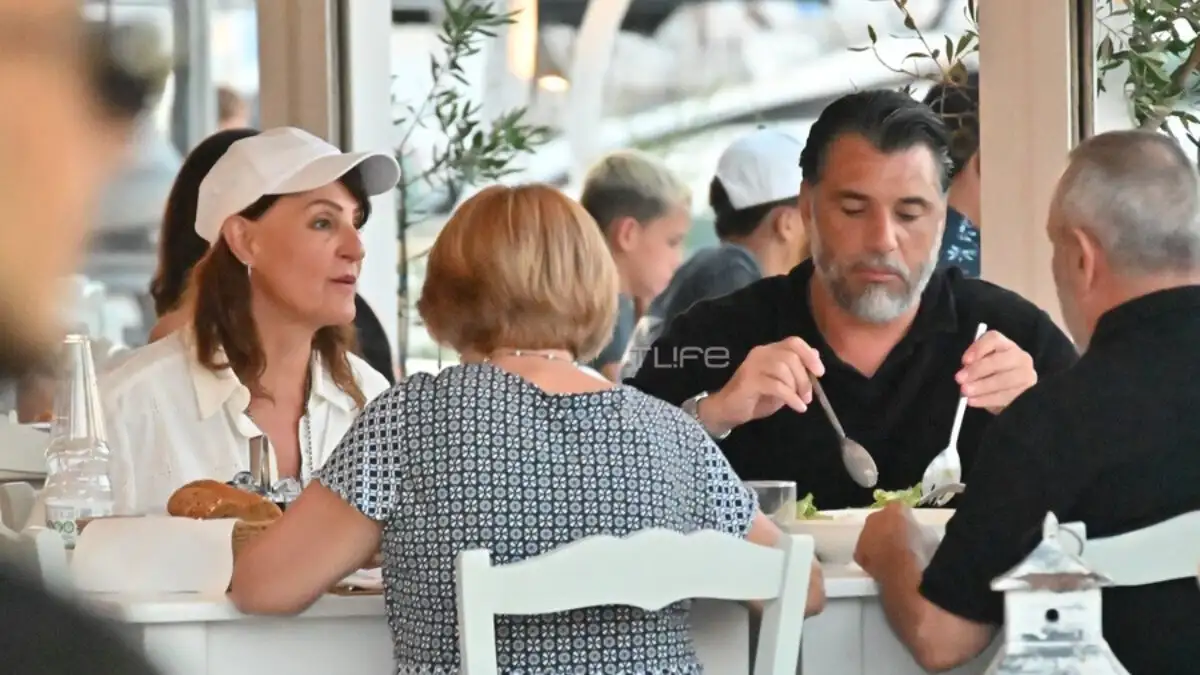 Νία Βαρντάλος: Ρομαντικές διακοπές στην Αντίπαρο με τον Σπύρο Κατσαγάνη