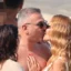 Αντώνης Ρέμος – Υβόννη Μπόσνιακ: Τρυφερές στιγμές στη Μύκονο – Το φιλί μπροστά στη Μαρίνα Βερνίκου και τον Τρύφωνα Σαμαρά