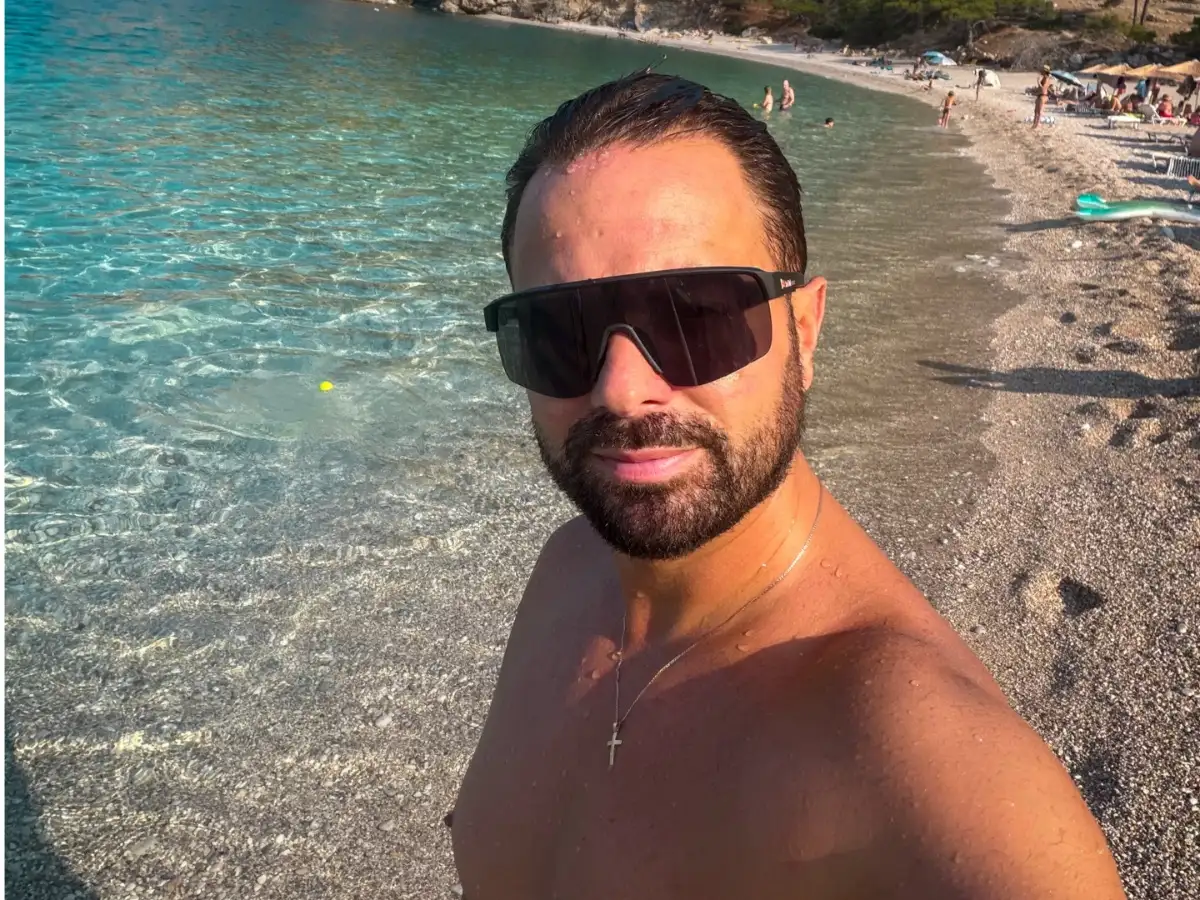 Ηλίας Βρεττός: Στα 38 μέτρα για το «Δύστος» – Η κατάδυση που έκανε πραγματικότητα ένα παιδικό όνειρο Ηλίας Βρεττός: Στα 38 μέτρα για το «Δύστος» – Η κατάδυση που έκανε πραγματικότητα ένα παιδικό όνειρο
