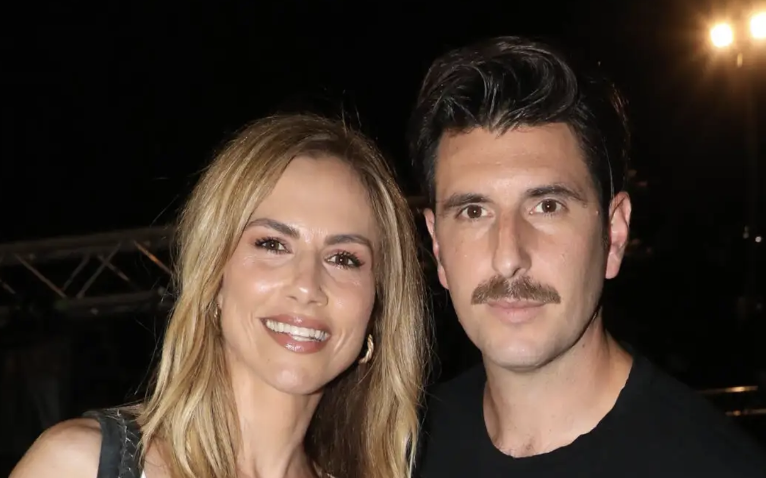 Ντορέττα Παπαδημητρίου – Γιώργος Γεροντιδάκης: Νέα τρυφερή φωτογραφία από τις διακοπές τους στο Πόρτο Χέλι