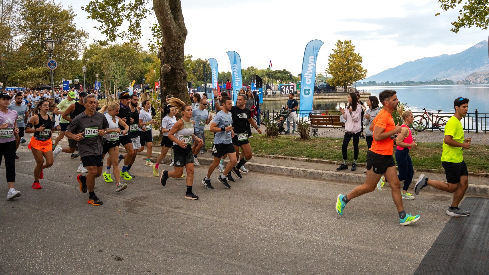20 χρόνια Ioannina Lake Run: Τα Ιωάννινα έγιναν ξανά σημείο συνάντησης για χιλιάδες δρομείς και επισκέπτες