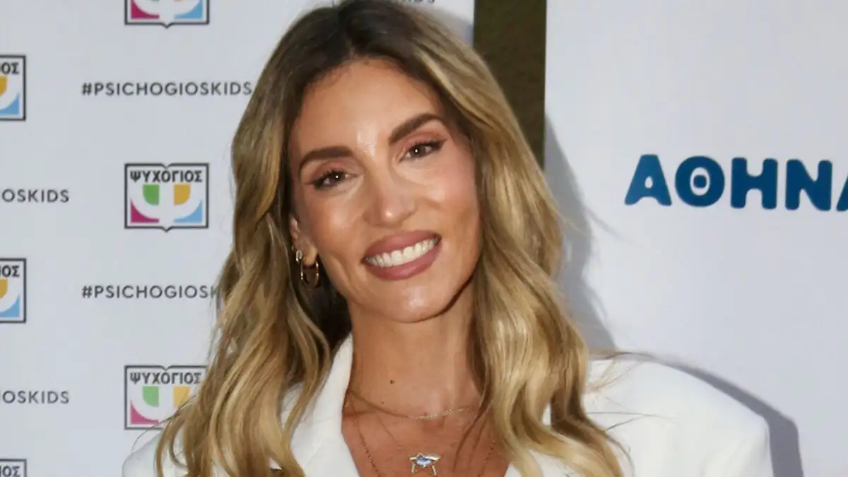 Αθηνά Οικονομάκου: «Θα με χρυσοπλήρωναν να δείχνω τα παιδιά μου στα social» – Γιατί επιλέγει να τα προστατεύει