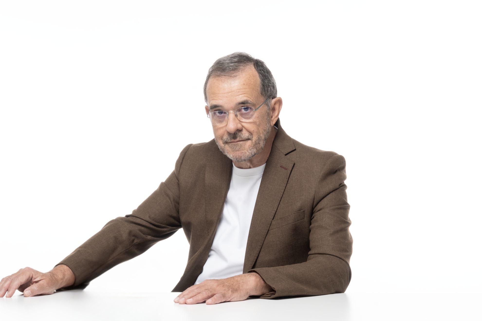 Ο ΠΑΥΛΟΣ ΤΣΙΜΑΣ ΜΕ ΔΙΕΥΡΥΜΕΝΟ ΡΟΛΟ ΣΤΗΝ ALTER EGO MEDIA