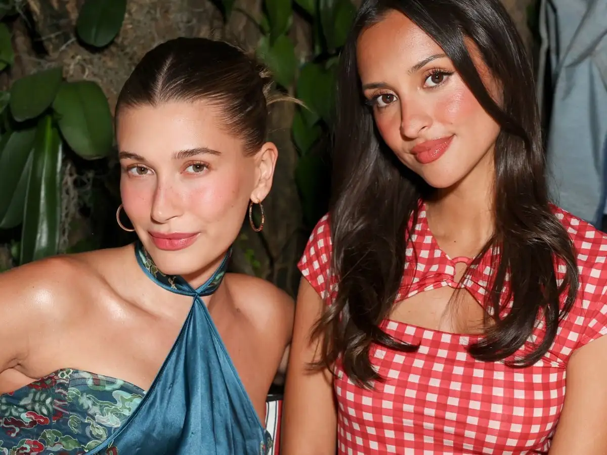 Hailey Bieber – Alexandra Leclerc: Η νέα limited edition συλλογή μακιγιάζ που θα γίνει το beauty obsession της σεζόν