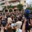 Γιώργος Μαζωνάκης: Η οικογένειά του στην Αγία Τριάδα Νίκαιας – Πλήθος κόσμου για το τελευταίο «αντίο»