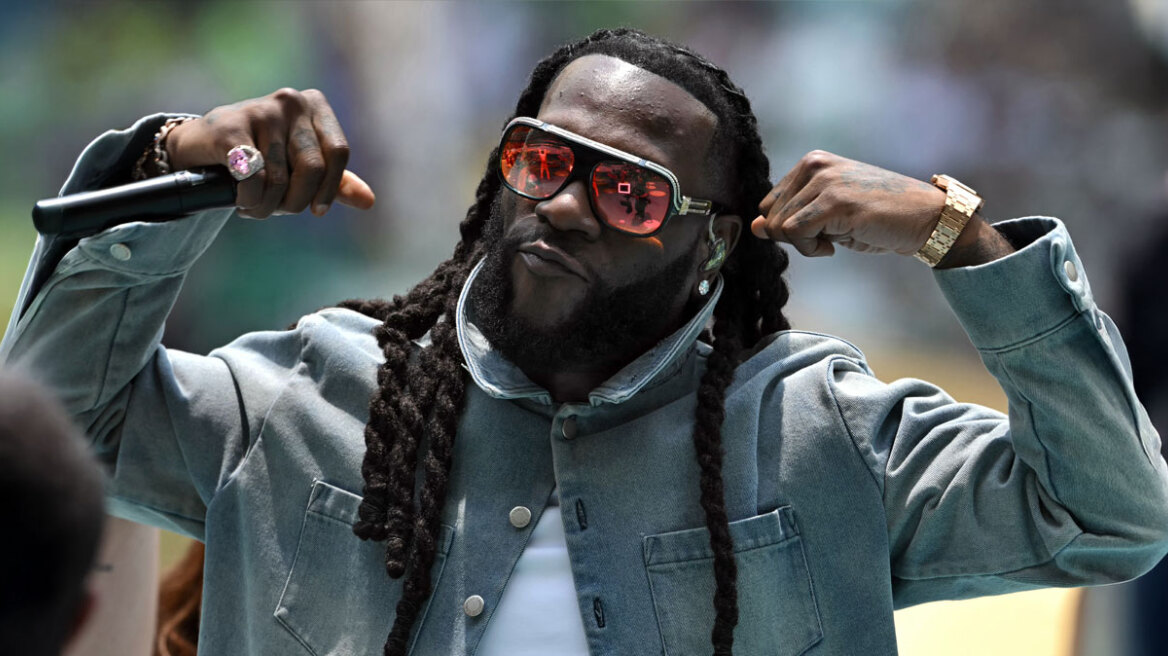 Burna Boy: Θα τραγουδήσει στο ημίχρονο του πρώτου αγώνα NFL στο Παρίσι