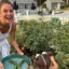 Μαρία Μενούνος: Η μικρή Αθηνά έγινε βοηθός στον οικογενειακό κήπο – Η τρυφερή στιγμή με τη μαμά της