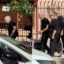 Γιώργος Μαζωνάκης: Συντετριμμένοι οι γονείς του, Κλειώ και Μανώλης, στην κηδεία του στη Νίκαια – Φωτογραφίες