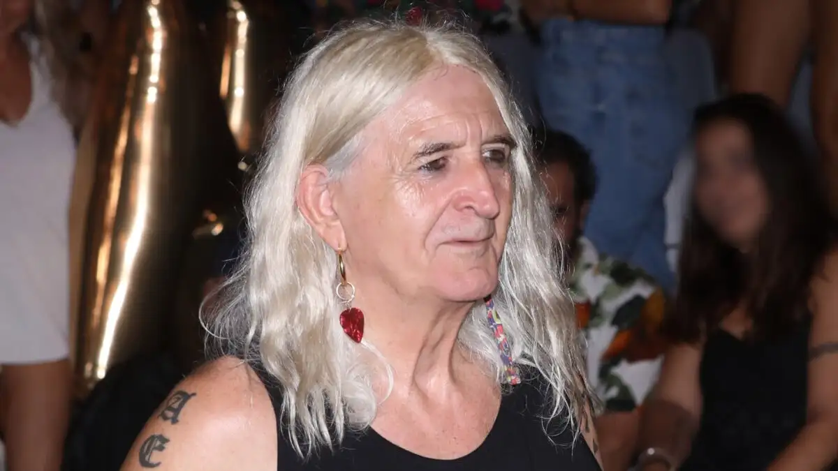 Νίκος Καρβέλας: «Δεν είμαι η προσωποποίηση της παρακμής, είμαι ακμή» – Η έντονη αντίδρασή του Νίκος Καρβέλας: «Δεν είμαι η προσωποποίηση της παρακμής, είμαι ακμή» – Η έντονη αντίδρασή του
