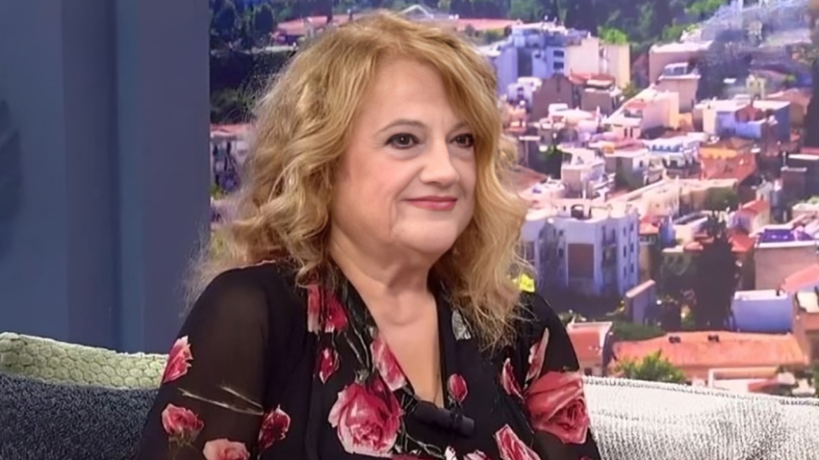 Ελένη Καστάνη: «Την αγάπη που μου έλειψε από τις απώλειες της ζωής μου, την παίρνω από τον κόσμο» Ελένη Καστάνη: «Την αγάπη που μου έλειψε από τις απώλειες της ζωής μου, την παίρνω από τον κόσμο»