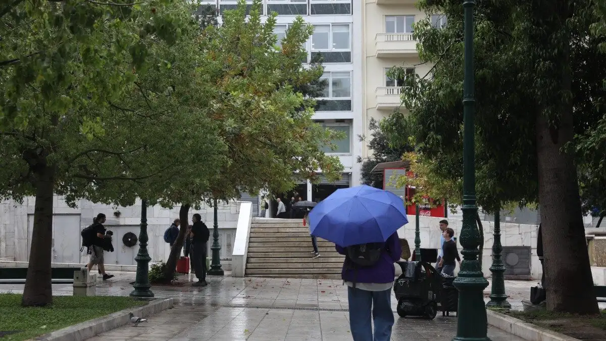 Καιρός: Έντονα καιρικά φαινόμενα με καταιγίδες και θυελλώδεις ανέμους έως 10 μποφόρ