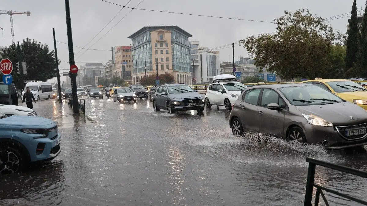 Καιρός: Έρχονται ισχυρές βροχές και καταιγίδες – Πού χρειάζεται προσοχή σήμερα