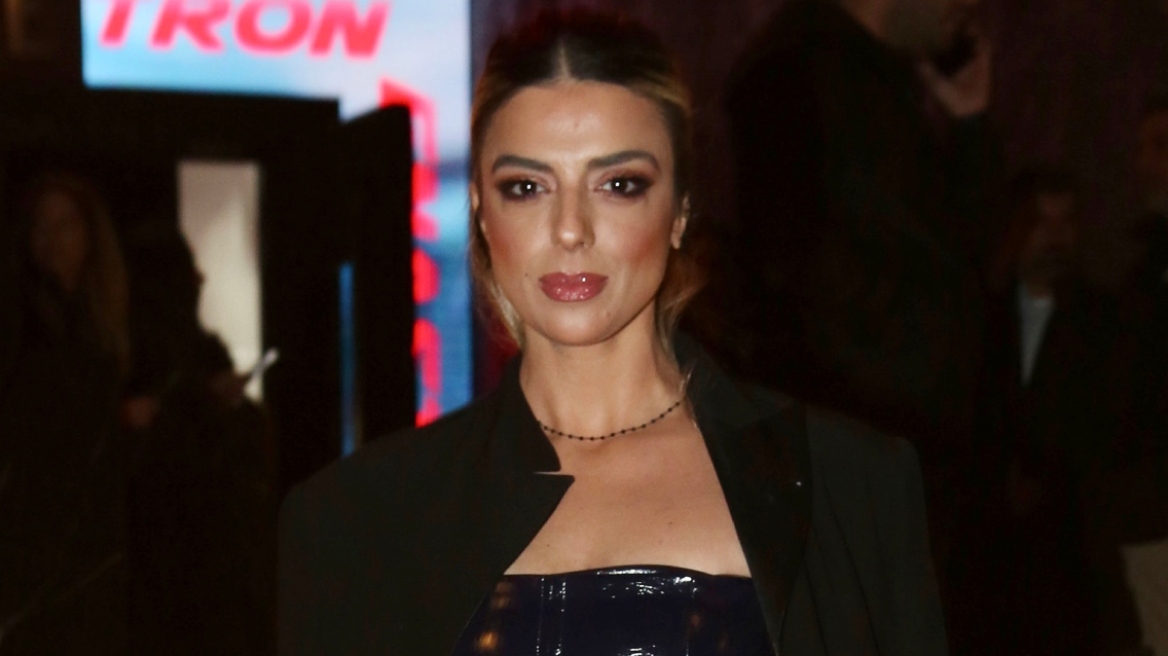 Νίκη Λάμη: «Ρωτάω τη γνώμη του συντρόφου μου για το τι να φορέσω και κάνω ακριβώς το αντίθετο»