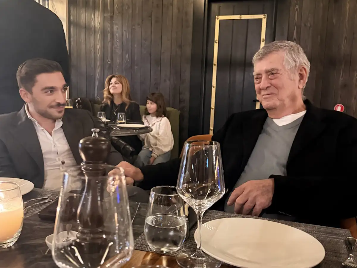Τατιάνα Στεφανίδου: Οι ξεχωριστές στιγμές με τον γιο της και τον 95χρονο πατέρα της – Το βίντεο από την οικογενειακή γιορτή