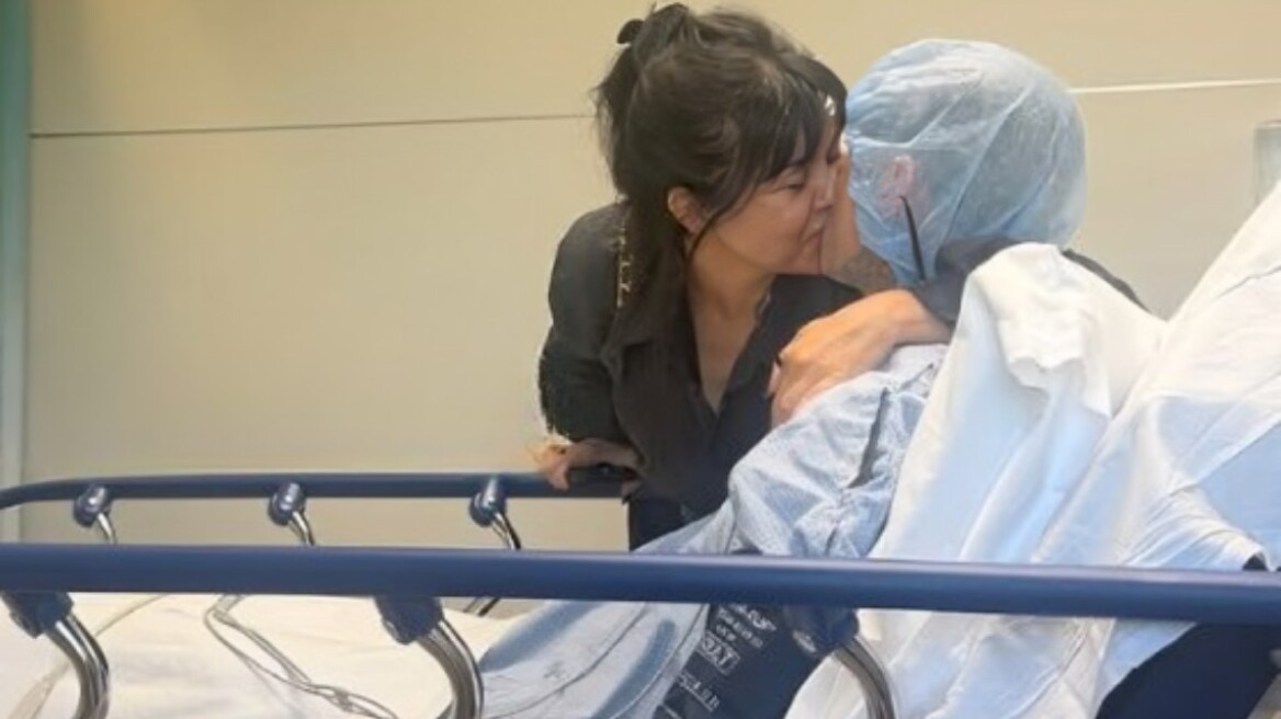 Τράβις Μπάρκερ: Οι στιγμές στο νοσοκομείο με την Κόρτνεϊ Καρντάσιαν – Το τρυφερό μήνυμά του Τράβις Μπάρκερ: Οι στιγμές στο νοσοκομείο με την Κόρτνεϊ Καρντάσιαν – Το τρυφερό μήνυμά του